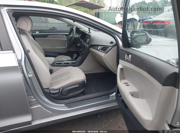 5NPE24AF6GH363877 2016 HYUNDAI SONATA Light Blue Vista interior delantera