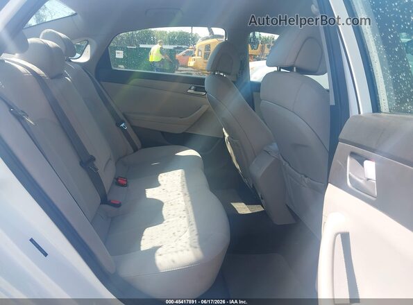 5NPE24AF7GH379361 2016 HYUNDAI SONATA White VIN կոդի պիտակի տեսք