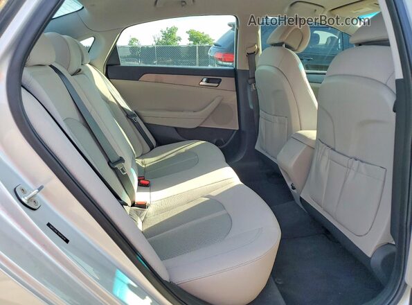 5NPE24AF7GH419194 2016 HYUNDAI SONATA Silver უკანა სავარძლების ხედი