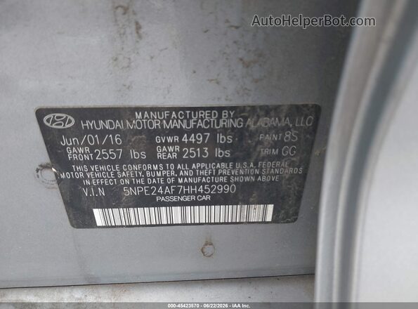 5NPE24AF7HH452990 2017 HYUNDAI SONATA Silver Vista del compartimento del motor