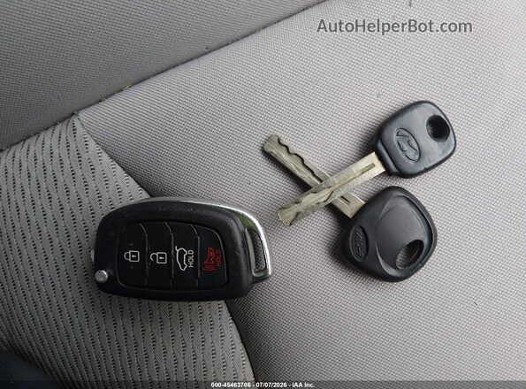 5NPE24AF7HH513612 2017 HYUNDAI SONATA Silver Առջևի վահանակի տեսք