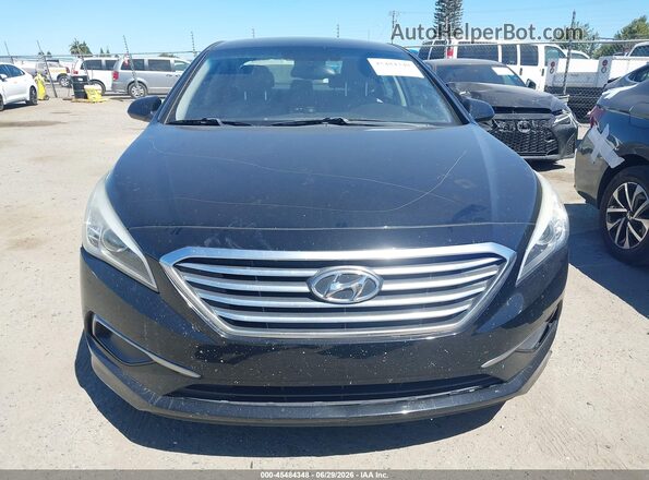 5NPE24AF7HH547663 2017 HYUNDAI SONATA Черный Вид щитка приборов