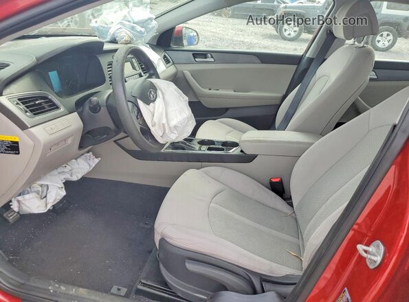 5NPE24AF7HH557822 2017 HYUNDAI SONATA Red წინა სალონის ხედი