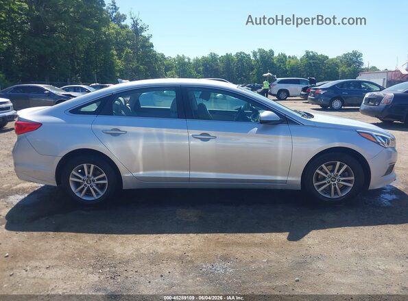 5NPE24AF7HH588701 2017 HYUNDAI SONATA Silver უკანა სალონის ხედი