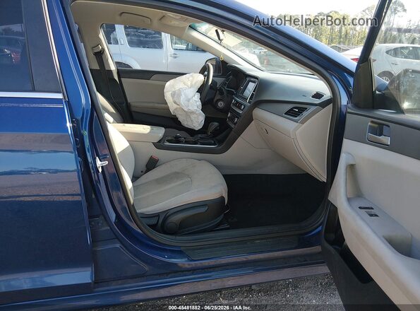 5NPE24AF7JH604594 2018 HYUNDAI SONATA Blue წინა სალონის ხედი