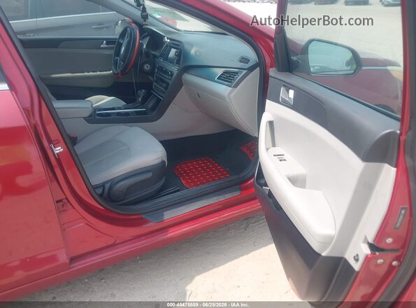 5NPE24AF8GH374623 2016 HYUNDAI SONATA Red Widok wnętrza z przodu