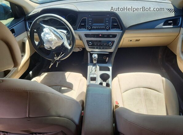 5NPE24AF8HH470205 2017 HYUNDAI SONATA Blue Widok deski rozdzielczej
