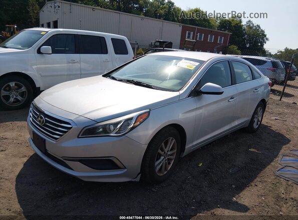 5NPE24AF8HH516972 2017 HYUNDAI SONATA Silver Առջևի ձախ երեք քառորդ տեսարան