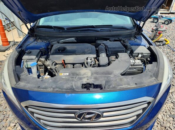 5NPE24AF8HH522898 2017 HYUNDAI SONATA Blue Widok wnętrza z tyłu
