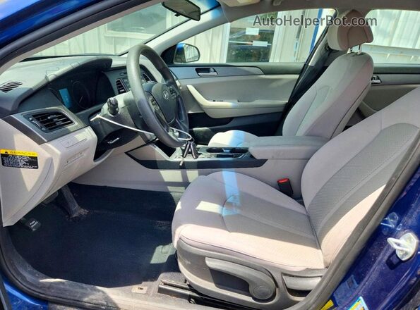 5NPE24AF8HH522898 2017 HYUNDAI SONATA Blue Widok wnętrza z przodu