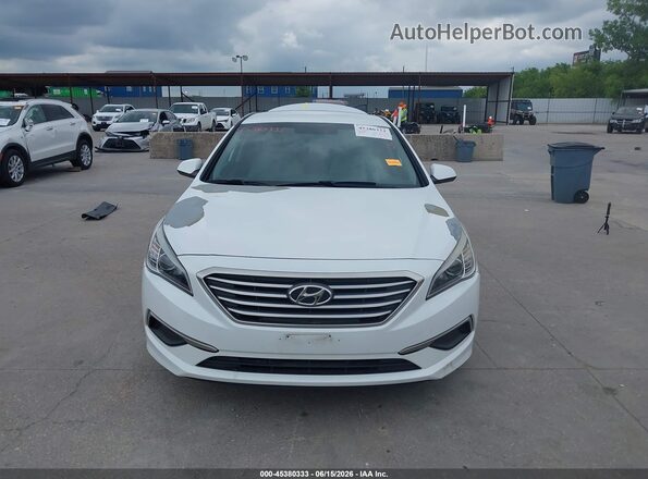 5NPE24AF8HH544531 2017 HYUNDAI SONATA White Вид задньої частини салону