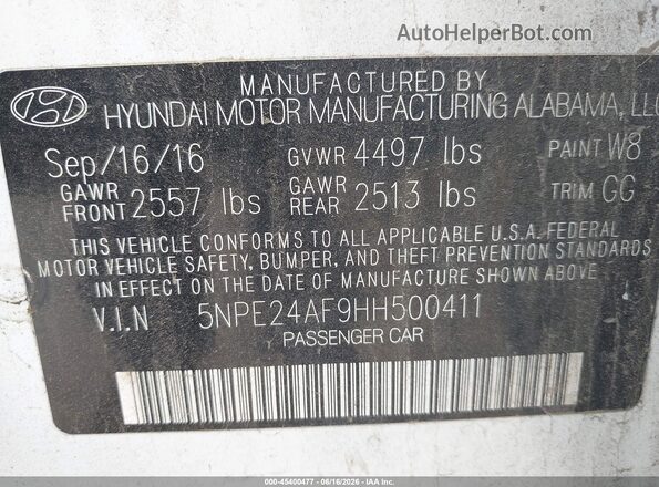 5NPE24AF9HH500411 2017 HYUNDAI SONATA White Vista del compartimento del motor