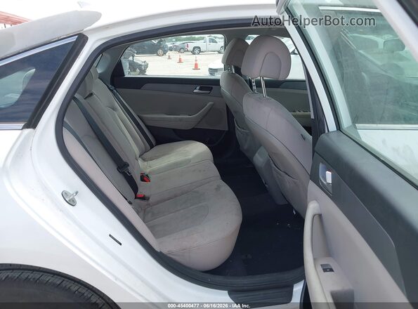 5NPE24AF9HH500411 2017 HYUNDAI SONATA White Vista de la etiqueta del VIN