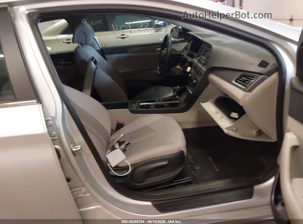 5NPE24AF9HH533649 2017 HYUNDAI SONATA Silver 