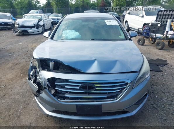 5NPE24AF9HH589848 2017 HYUNDAI SONATA Light Blue Սարքավորումների վահանակի տեսք