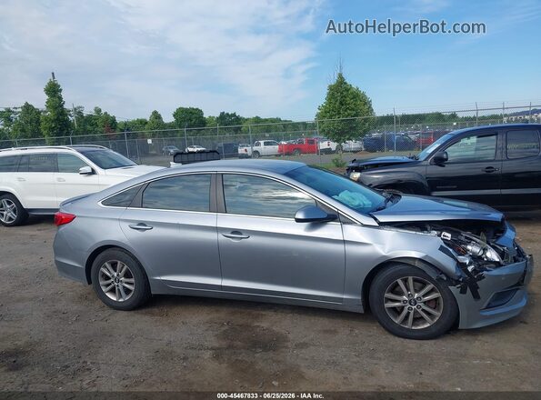 5NPE24AF9HH589848 2017 HYUNDAI SONATA Light Blue Սալոնի հետևի տեսք