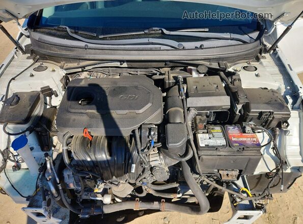 5NPE24AF9JH651612 2018 HYUNDAI SONATA White Вид задньої частини салону