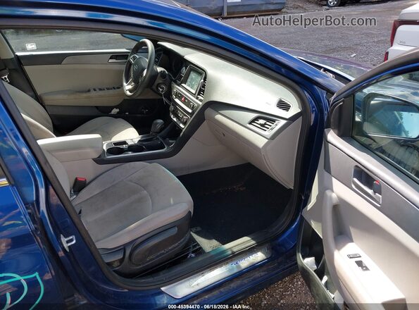 5NPE24AF9KH747192 2019 HYUNDAI SONATA Синий Вид салона спереди