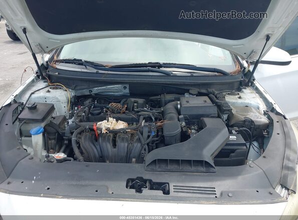 5NPE24AF9KH788082 2019 HYUNDAI SONATA White უკანა ხედი