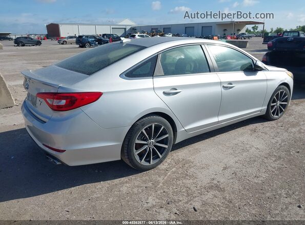 5NPE24AFXHH474062 2017 HYUNDAI SONATA Silver 