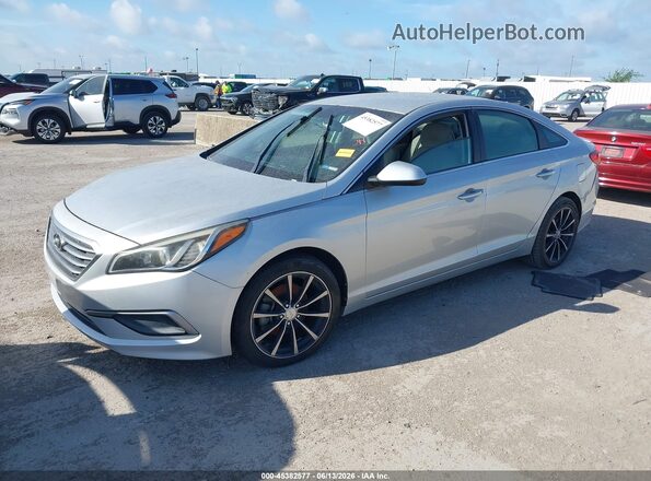 5NPE24AFXHH474062 2017 HYUNDAI SONATA Silver 