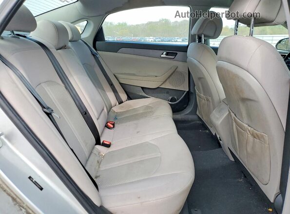 5NPE24AFXHH569477 2017 HYUNDAI SONATA Silver Вид задніх сидінь