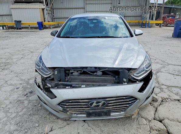 5NPE24AFXJH618232 2018 HYUNDAI SONATA Серебряный 