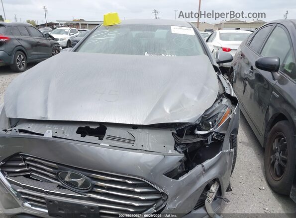 5NPE24AFXJH726141 2018 HYUNDAI SONATA Gray Rear interior view