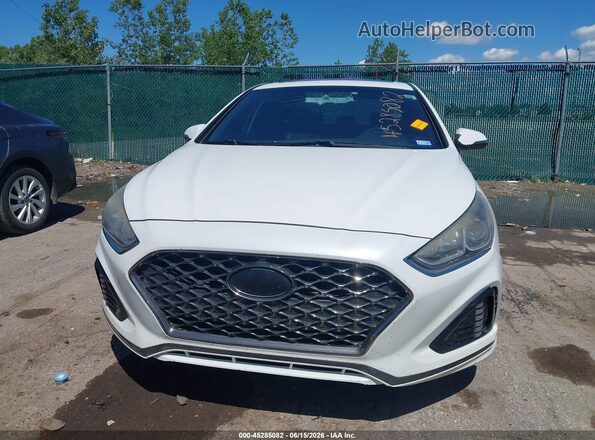 5NPE34AB4JH640687 2018 HYUNDAI SONATA White ხელსაწყოთა პანელის ხედი
