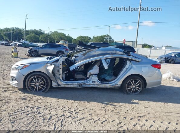 5NPE34AB5HH470558 2017 HYUNDAI SONATA Silver Vista interior trasera
