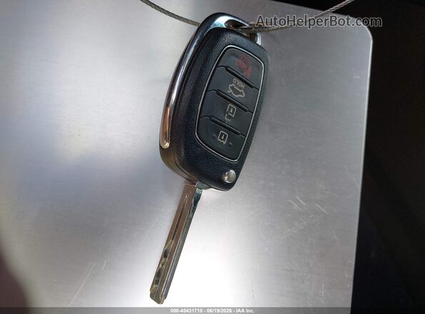 5NPE34AB8HH463877 2017 HYUNDAI SONATA Blue წინა პანელის ხედი