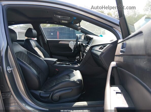 5NPE34AB8JH649781 2018 HYUNDAI SONATA Gray Front interior view