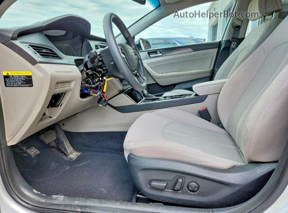5NPE34AF0GH433886 2016 HYUNDAI SONATA Silver წინა სალონის ხედი