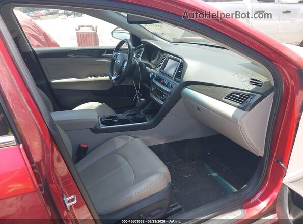 5NPE34AF0JH641368 2018 HYUNDAI SONATA Red Widok wnętrza z przodu