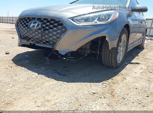 5NPE34AF0KH799372 2019 HYUNDAI SONATA Gray Front view