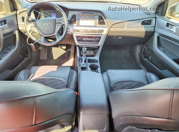 5NPE34AF1HH579361 2017 HYUNDAI SONATA Черный Вид панели приборов
