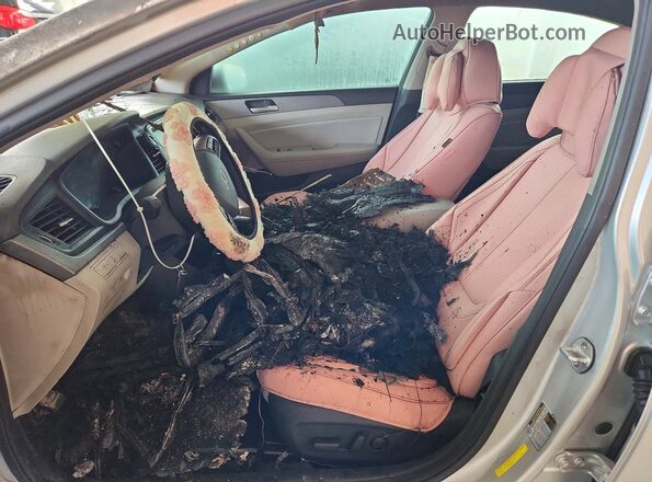 5NPE34AF1JH597025 2018 HYUNDAI SONATA Silver 