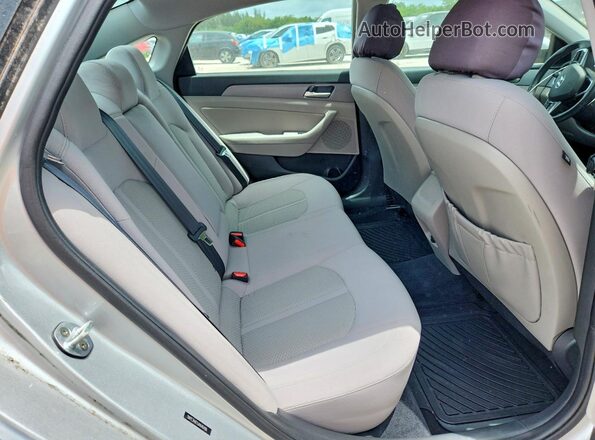 5NPE34AF1JH646496 2018 HYUNDAI SONATA Silver 