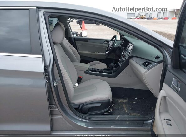 5NPE34AF1JH716773 2018 HYUNDAI SONATA Gray Vista interior delantera