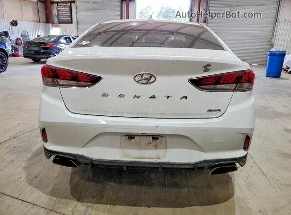 5NPE34AF1JH724937 2018 HYUNDAI SONATA White უკანა ხედი