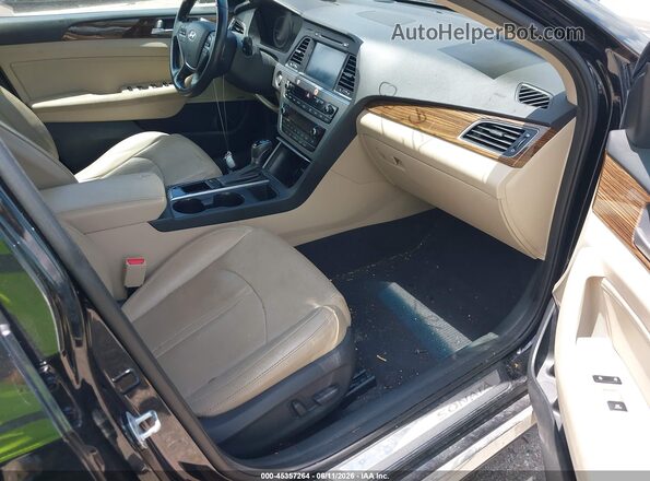 5NPE34AF2HH469774 2017 HYUNDAI SONATA Black Вид салону спереду