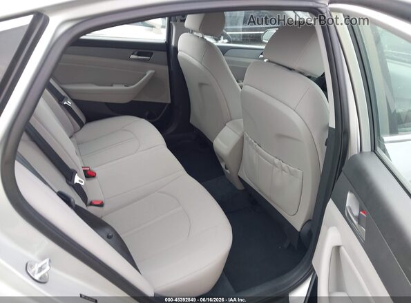 5NPE34AF2JH618559 2018 HYUNDAI SONATA Silver VIN კოდის სტიკერის ხედი