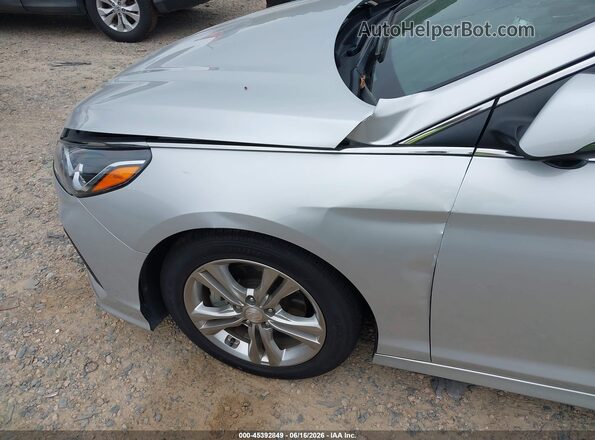 5NPE34AF2JH618559 2018 HYUNDAI SONATA Silver წინა ხედი