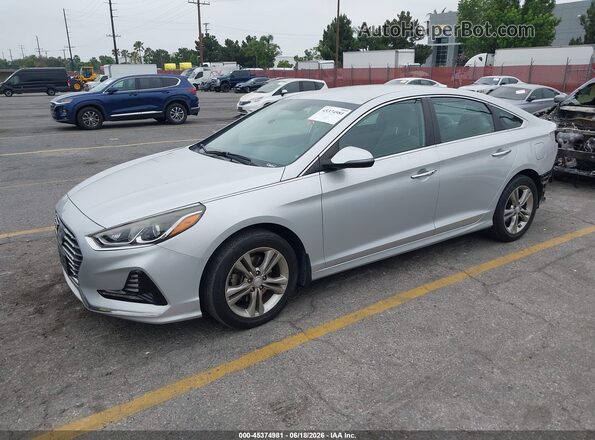 5NPE34AF2JH620795 2018 HYUNDAI SONATA Silver Առջևի ձախ երեք քառորդ տեսարան