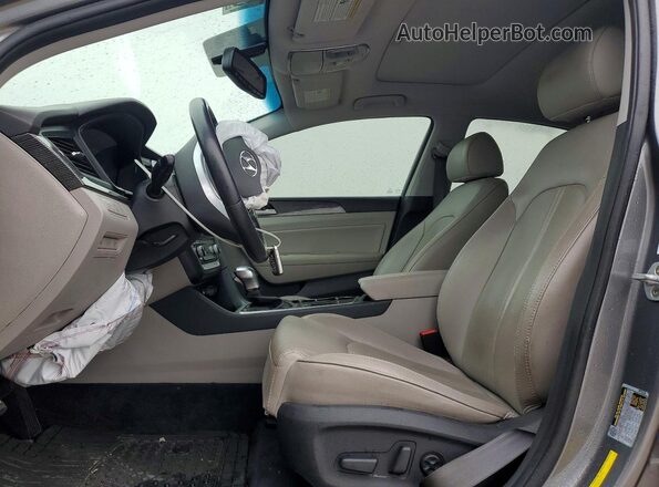 5NPE34AF2JH627598 2018 HYUNDAI SONATA Gray Front interior view