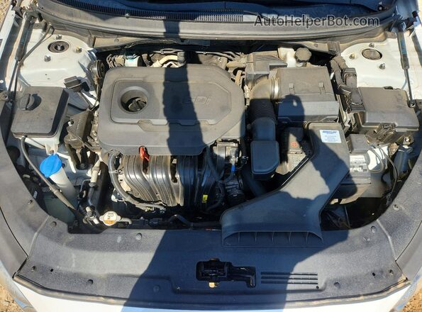5NPE34AF2JH687137 2018 HYUNDAI SONATA White უკანა სალონის ხედი