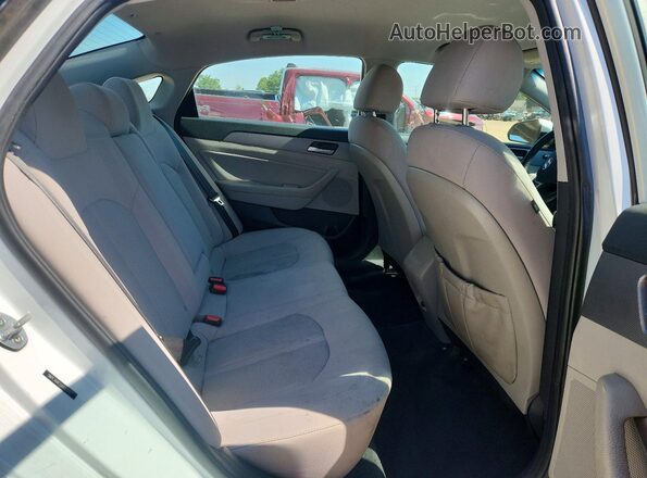 5NPE34AF2JH687137 2018 HYUNDAI SONATA White უკანა სავარძლების ხედი