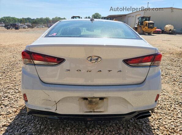 5NPE34AF2JH687137 2018 HYUNDAI SONATA White უკანა ხედი