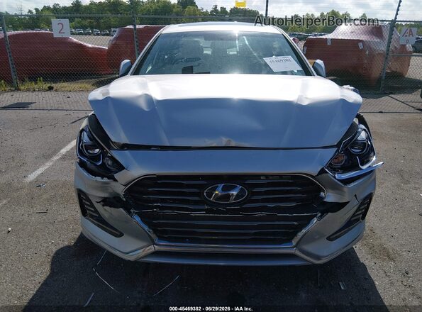 5NPE34AF2JH695786 2018 HYUNDAI SONATA Silver წინა ხედი