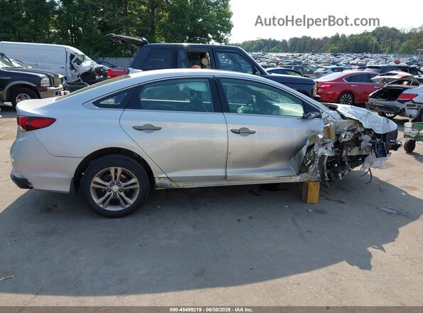 5NPE34AF2KH808346 2019 HYUNDAI SONATA Silver Սալոնի 360 աստիճան տեսք
